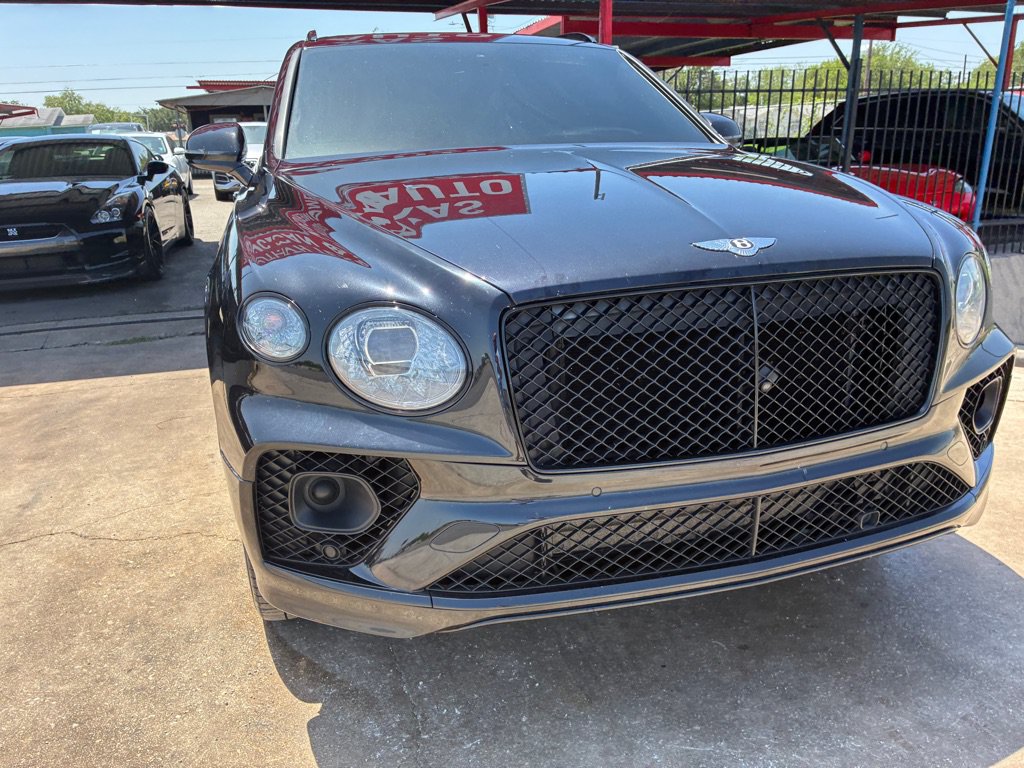 Used 2021 Bentley Bentayga AWD/4WD image 8
