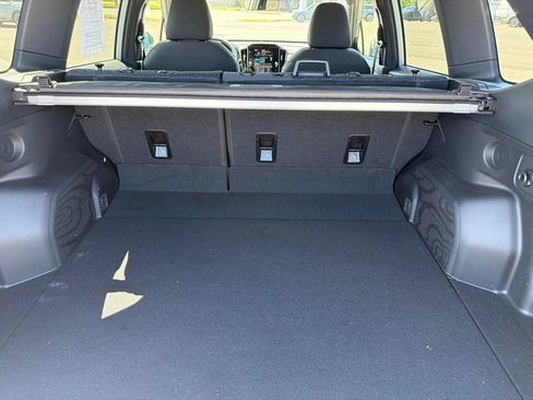 Certified 2025 Subaru Forester Premium AWD/4WD image 16