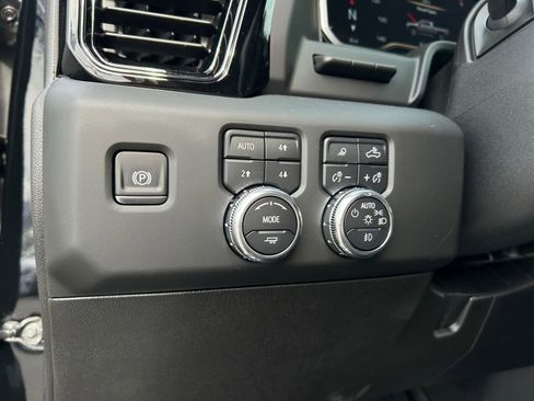 New 2025 GMC Sierra 2500 AT4 w/ AT4 Premium Plus Package image 21