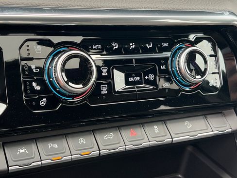 New 2026 GMC Sierra 1500 Denali AWD/4WD image 19