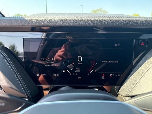 New 2026 GMC Yukon XL Denali w/ Sun & Power Step Package AWD/4WD image 18