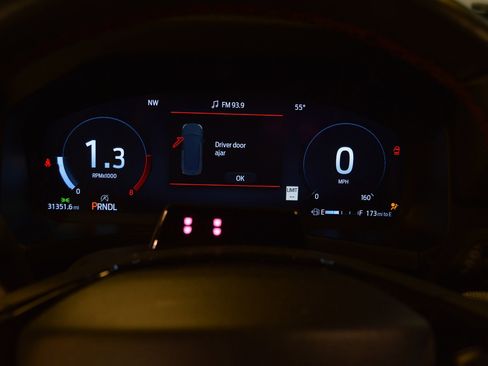 Certified 2025 Ford Explorer ST-Line image 17