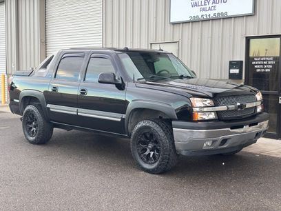 Used 2005 Chevrolet Avalanche LT w/ Preferred Equipment Group