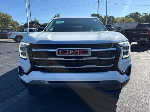 Used 2026 GMC Terrain Elevation FWD image 3