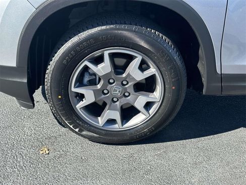 Certified 2022 Honda Passport TrailSport image 29