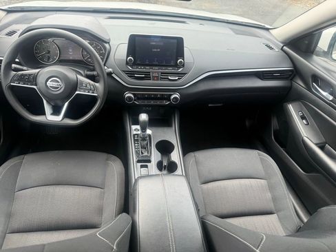 Used 2022 Nissan Altima 2.5 S AWD/4WD image 31