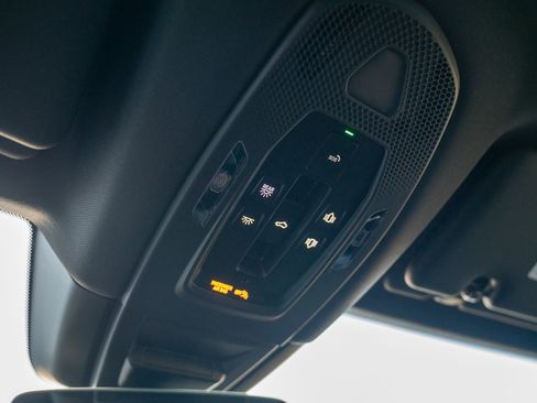 Certified 2026 Porsche Cayenne AWD/4WD image 21