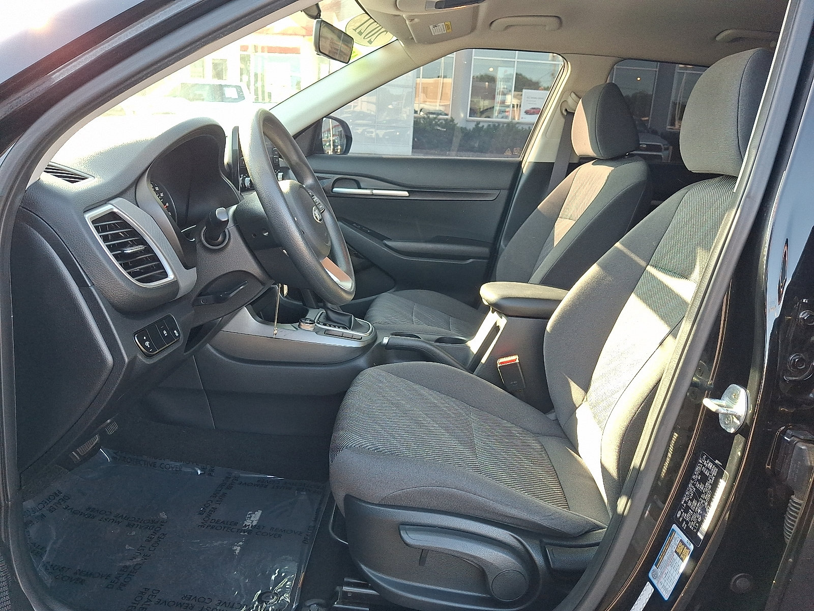 Used 2021 Kia Seltos LX AWD/4WD image 14