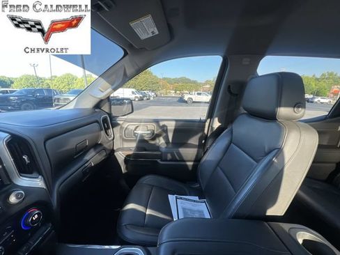 Used 2020 Chevrolet Silverado 1500 LT Trail Boss AWD/4WD image 11