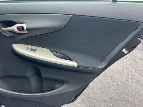 Used 2010 Toyota Corolla image 14