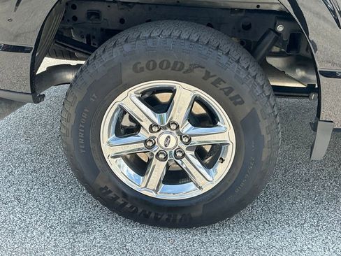 Used 2025 Ford F150 XLT w/ Equipment Group 301A Standard AWD/4WD image 14