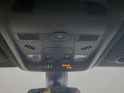 Used 2022 Cadillac XT6 Premium Luxury image 47