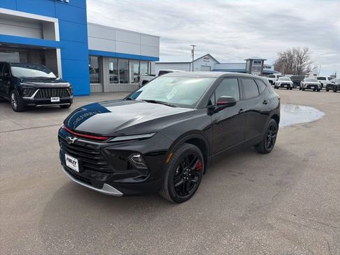 Used 2024 Chevrolet Blazer LT w/ Redline Edition image 2