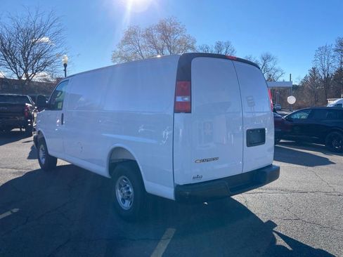 New 2025 Chevrolet Express 2500 image 5