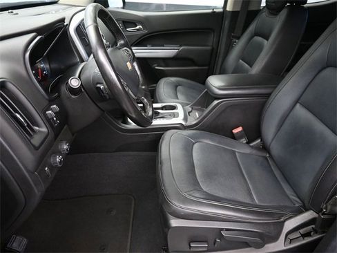 Used 2019 Chevrolet Colorado ZR2 w/ ZR2 Midnight Special Edition image 16