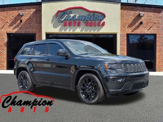 Used 2019 Jeep Grand Cherokee Altitude RWD video 1