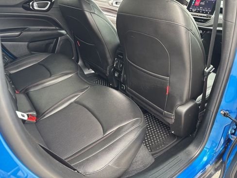 Used 2024 Jeep Compass Trailhawk image 12