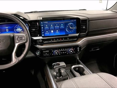 Used 2024 Chevrolet Silverado 1500 RST AWD/4WD image 7