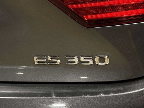 Used 2013 Lexus ES 350 w/ Luxury Pkg FWD image 26