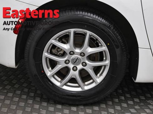 Used 2023 Chrysler Voyager LX FWD image 29