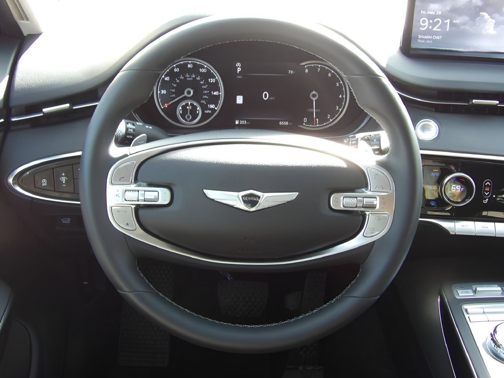 Used 2025 Genesis GV70 2.5T AWD/4WD image 25