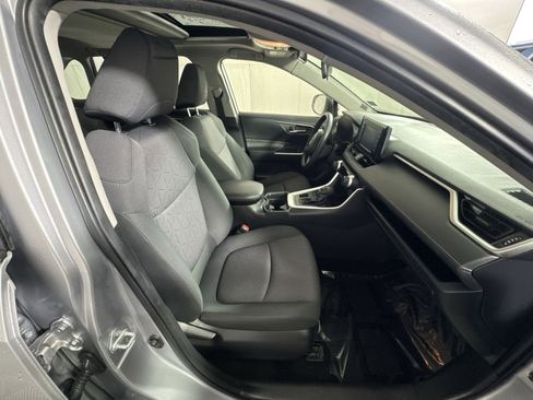 Used 2019 Toyota RAV4 XLE image 26