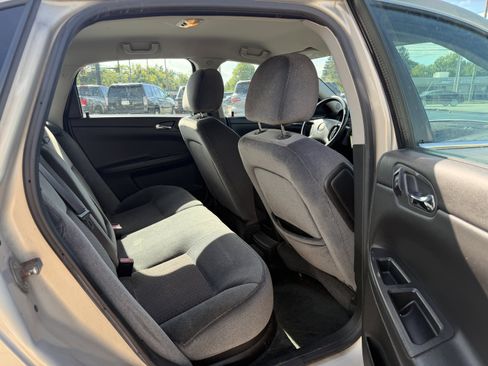 Used 2012 Chevrolet Impala LT FWD image 16