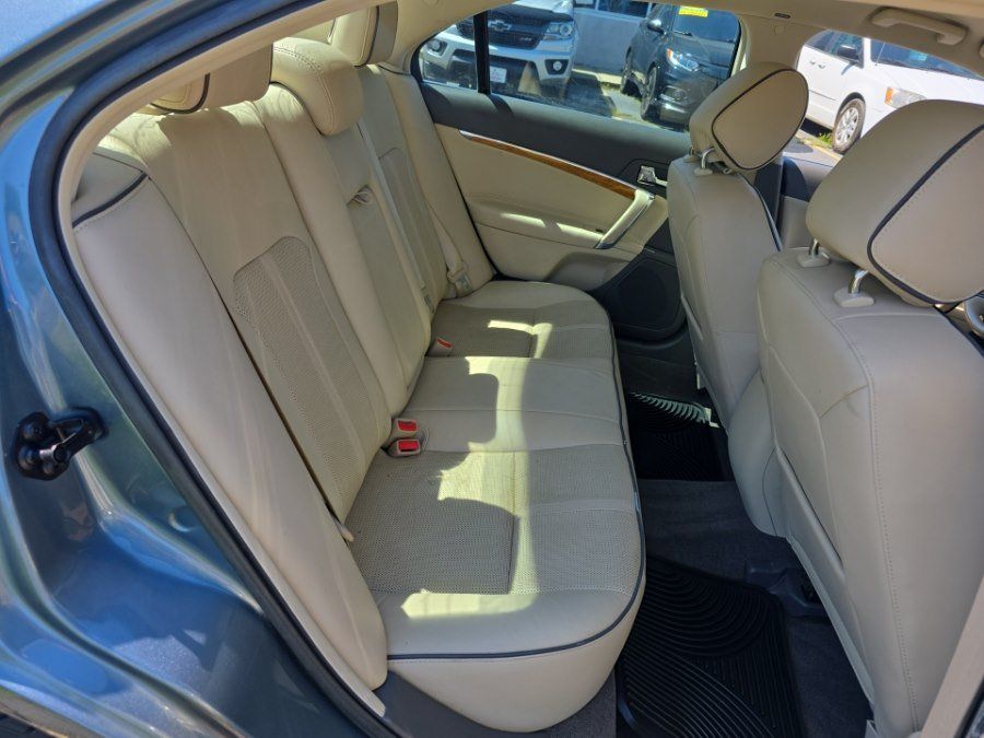 Used 2012 Lincoln MKZ FWD image 10