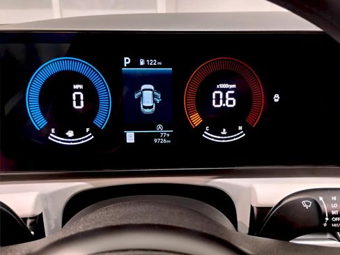 Used 2025 Hyundai Tucson SEL image 17