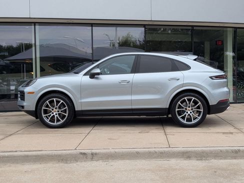 New 2026 Porsche Cayenne Coupe AWD/4WD image 2
