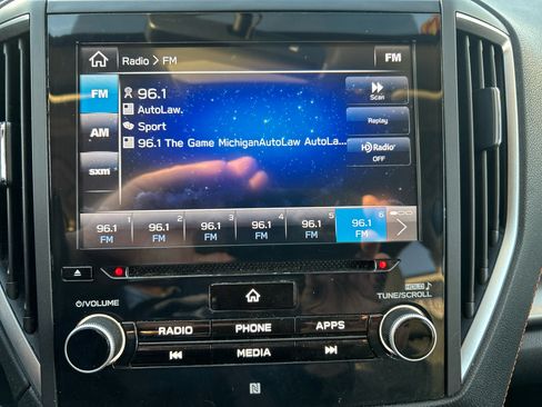 Used 2018 Subaru Crosstrek 2.0i Limited image 13