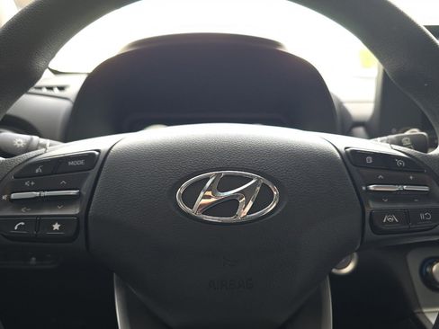 Used 2023 Hyundai Kona SE FWD image 24