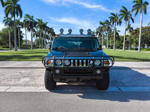 Used 2003 HUMMER H2 w/ Preferred Equipment Group AWD/4WD image 3