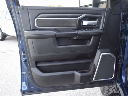 Used 2024 RAM 2500 Laramie w/ Night Edition image 19