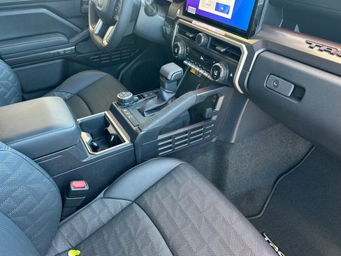 New 2026 Toyota Tacoma TRD Off-Road AWD/4WD image 18