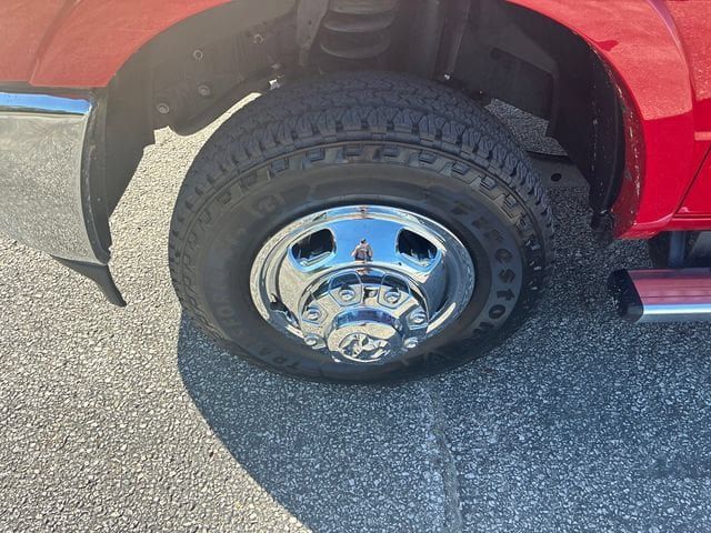 Used 2024 RAM 3500 Tradesman w/ Chrome Appearance Group AWD/4WD image 10