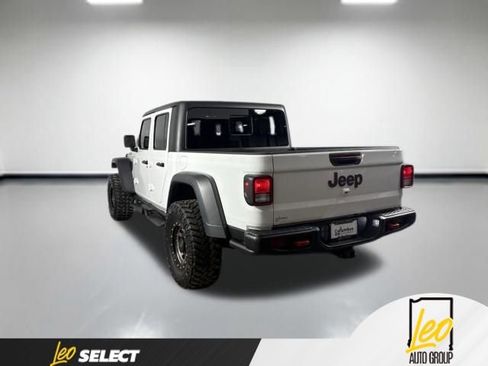 Used 2020 Jeep Gladiator Rubicon AWD/4WD image 4