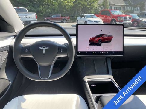 Used 2023 Tesla Model 3 Standard Range RWD image 12