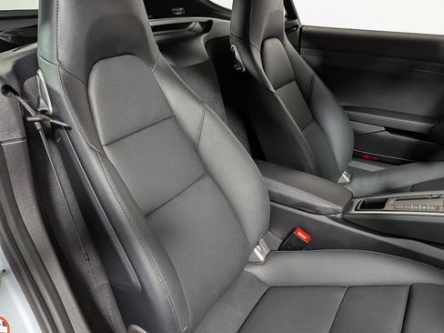 Used 2025 Porsche 718 Cayman S RWD image 25