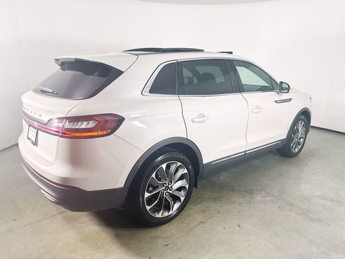 Used 2021 Lincoln Nautilus Reserve FWD image 9