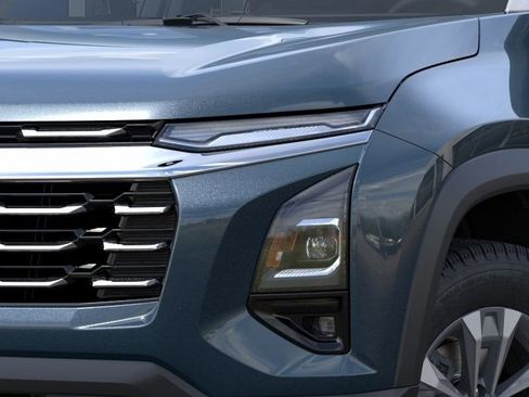 New 2026 Chevrolet Equinox LT w/ Safety and Technology Package FWD image 11