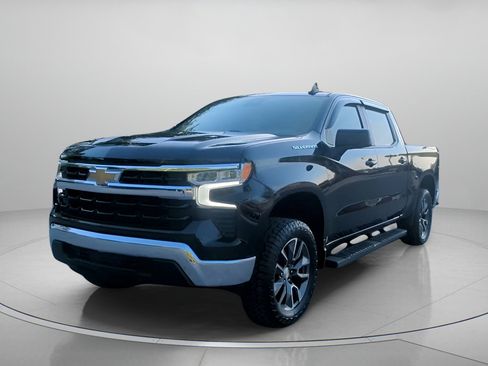 Used 2022 Chevrolet Silverado 1500 LT w/ Protection Package RWD image 11