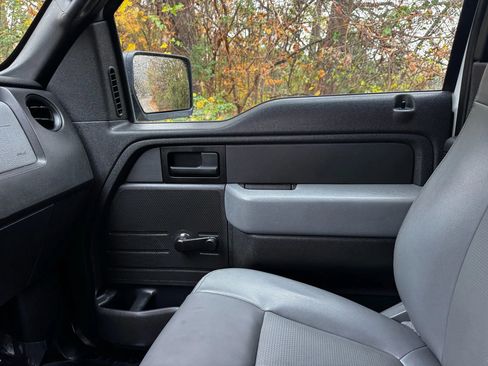 Used 2014 Ford F150 XL w/ Trailer Tow Package image 8