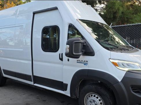 Used 2024 RAM ProMaster 3500 w/ Delivery Van Package FWD image 2