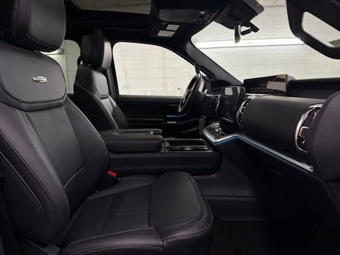 New 2026 Ford Expedition Platinum w/ Stealth Appearance Package image 29