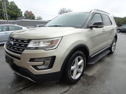 Used 2017 Ford Explorer XLT w/ Equipment Group 202A