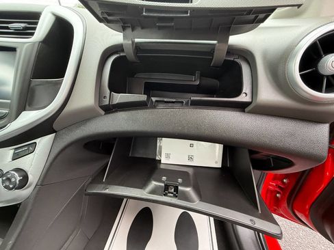 Used 2017 Chevrolet Sonic LT image 29