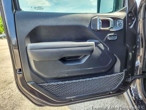 Used 2025 Jeep Wrangler Unlimited Sport S 4xe AWD/4WD image 19