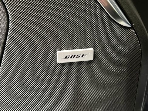 Used 2025 Chevrolet Suburban High Country image 33