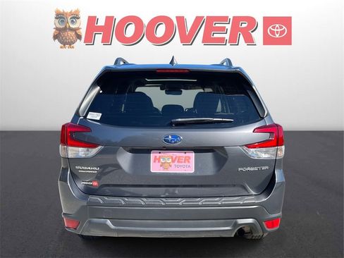 Used 2021 Subaru Forester Premium w/ Popular Package #1 image 3